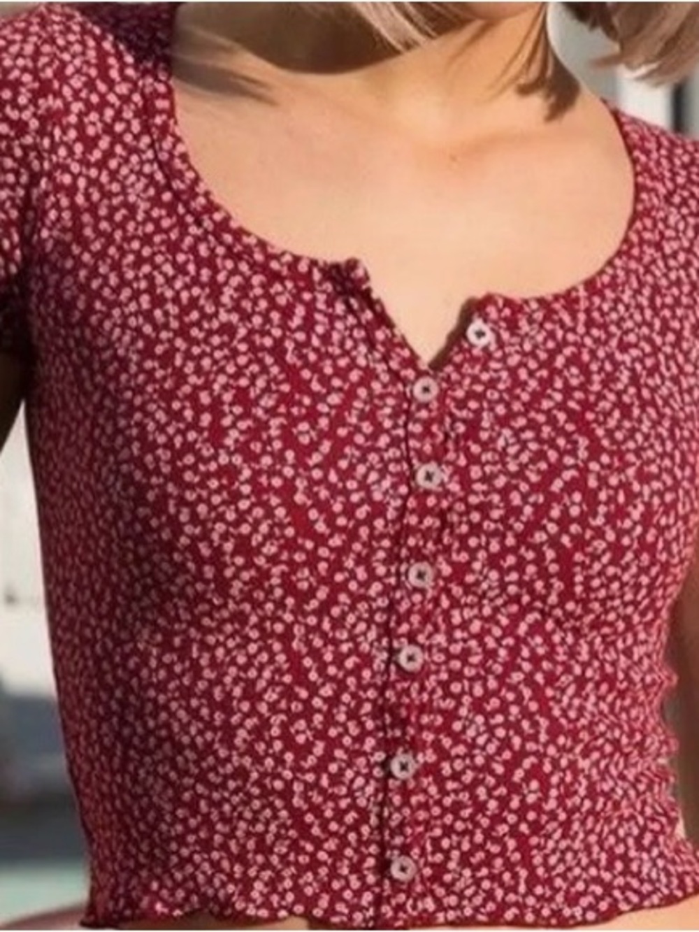 Brandy Melville John Galt Floral Button-Front Scoop Neck Crop Top - Red